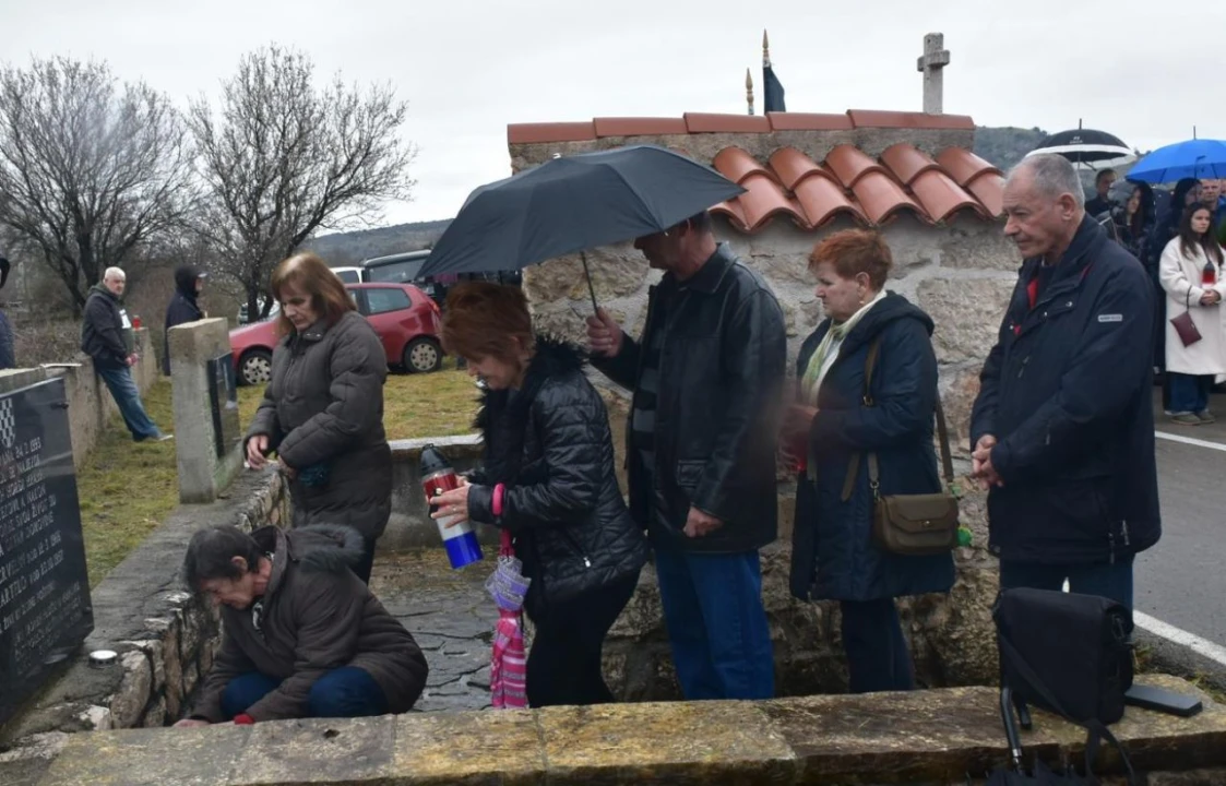 Obilježavanje 32. godišnjice ratnog zločina nad hrvatskim braniteljima u Dragišićima