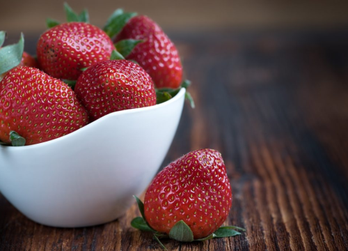 Ovo su namirnice koje sadrže najviše i najmanje pesticida