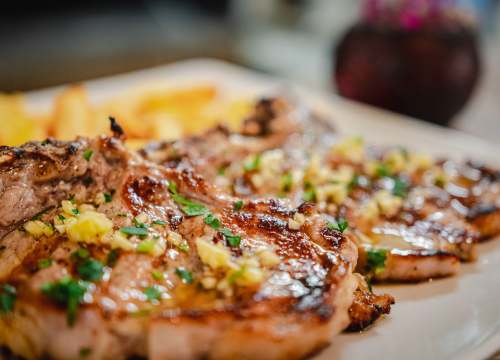 Fotografija 10 - Uživajte u slasnim gotovim jelima iz Antinog gušta na prostranoj terasi!