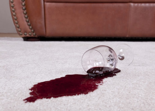Super metoda koja će iz tepiha izvući mrlje od vina, čak i krvi