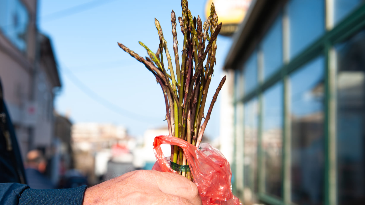 Počinje sezona šparoga: Evo kako ih odabrati, skladištiti i pripremiti