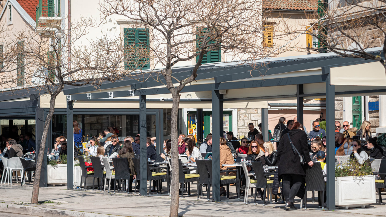 'Za sada ne razmatramo zatvaranje terasa kafića, nema ograničavanja kretanja među županijama'