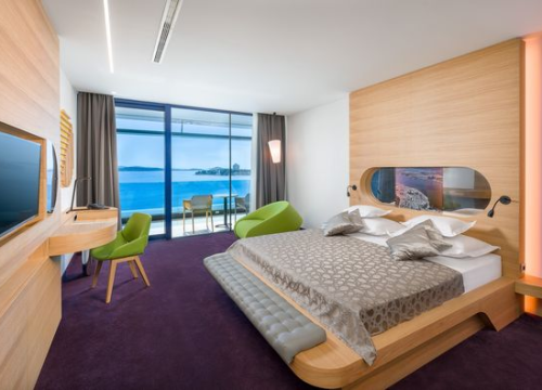 Provedite Uskrsni ponedjeljak u hotelu Olympia Sky u Vodicama!