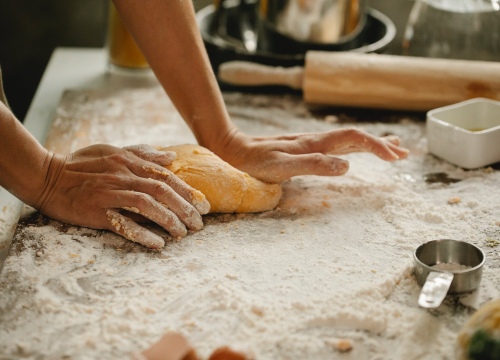 Uskrsna pogača, miris i okus koji volimo: Tradicionalni recept iz kuharice naših baka
