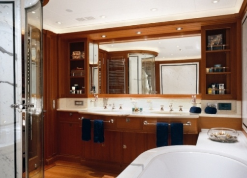 Fotografija 3 - U Iskra brodogradilištu Šibenik servisirana mega jahta Burrasca vrijedna oko 15,5 milijuna dolara