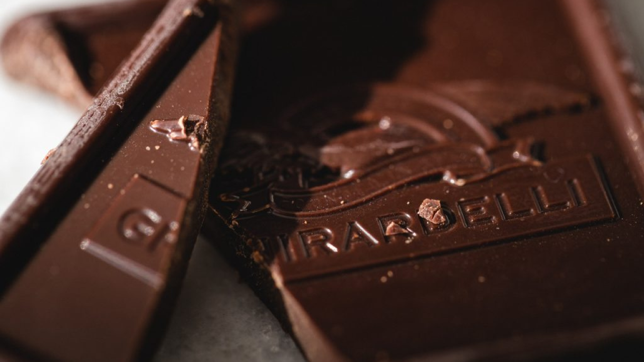 Što se događa s vašim tijelom kada jedete tamnu čokoladu?