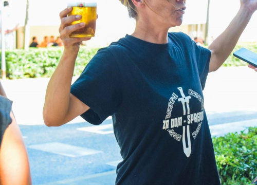 Promjena zakona: Za vikanje ZDS i mahanje ustaškim simbolima zatvorska kazna? Evo detalja