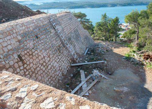 Grad se oglasio o turskom šatoru: 'To nije veličanje Osmanskog carstva, bit će tamo povremeno, a plaća ga Europa'