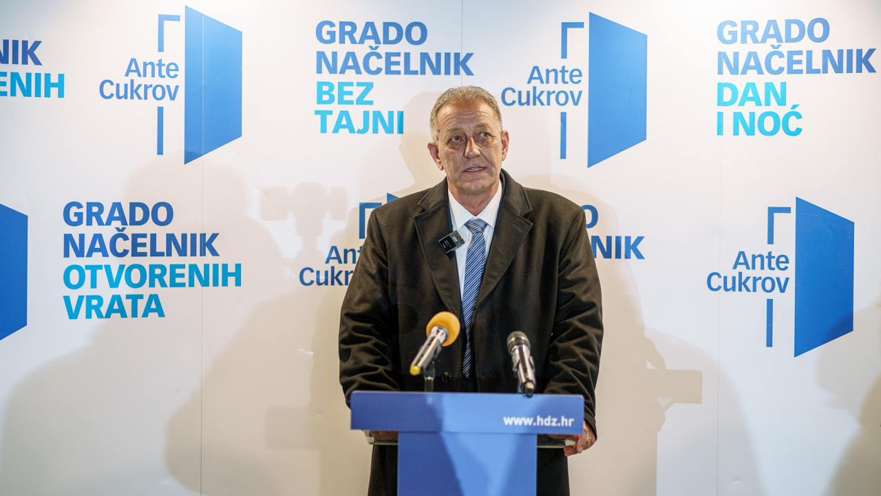 Ante Cukrov (HDZ) održao je presicu točno u ponoć, evo što je time htio poručiti Vodičanima