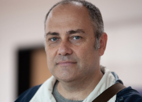 Pročitaje haiku šibenskog književnika Aljoše Vukovića za koji je upravo dobio međunarodno priznanje