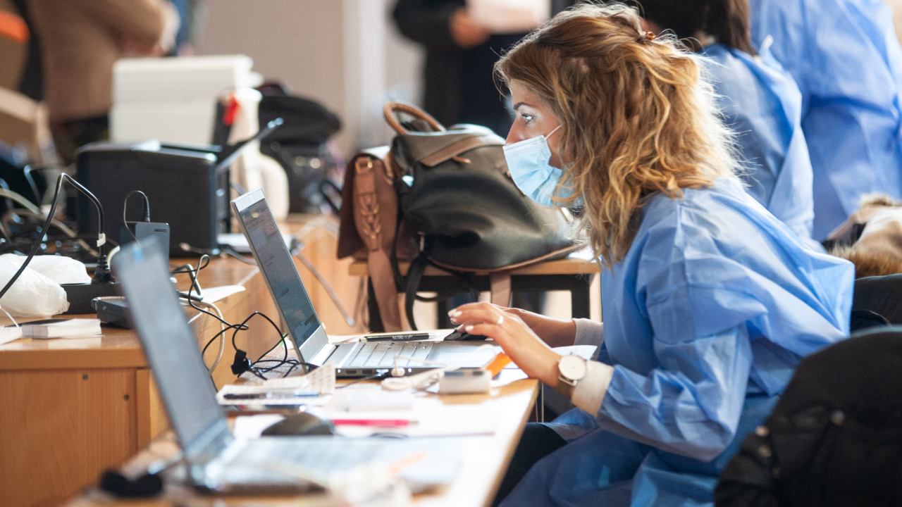 Od 37 testiranih u županiji, 15 pozitivnih. Tri osobe preminule u šibenskoj bolnici