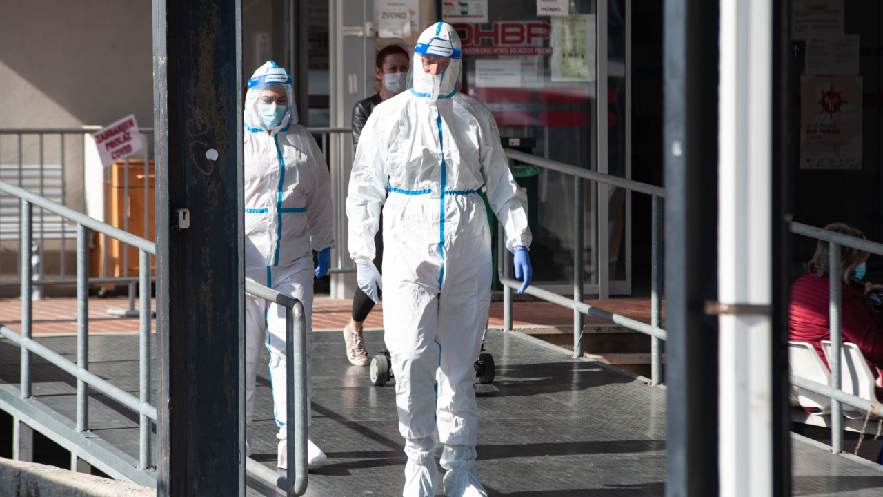 U županiji na 280 testiranih, 120 pozitivnih. Preminule dvije osobe u šibenskoj bolnici