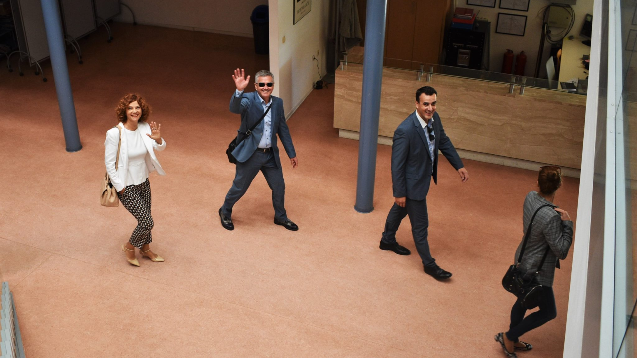 'U pauzi između dvije kave dođite u gradsku upravu i stanite pred ljude koje ste prozvali neradnicima'