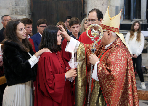 Krizme i pričesti na području Šibenske biskupije odgođene do 20. svibnja: 'Problem su druženja nakon tih događanja'