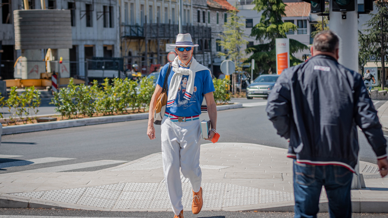 Sport casual extravaganza kakvu ne viđamo svaki dan, ovo je pobjednik današnjeg street stylea!