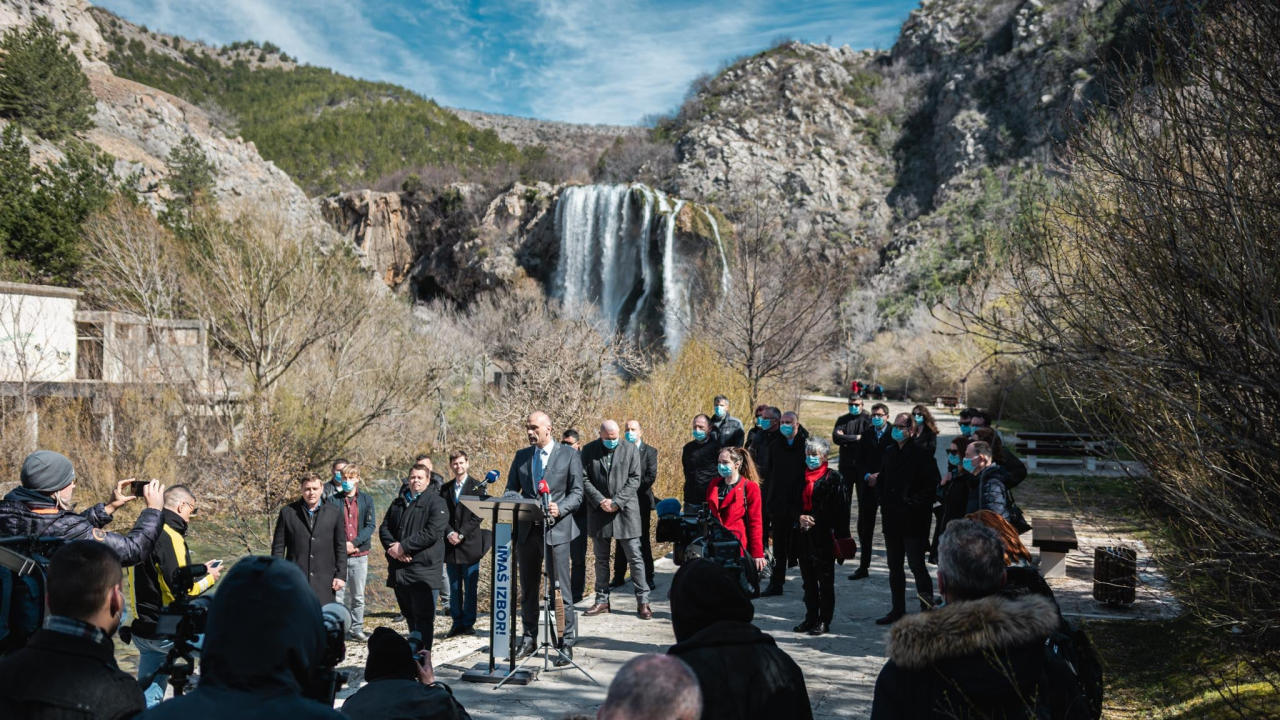 Evo tko stoji iza stranice Mijenjam župana