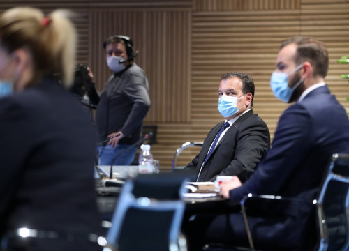 Beroš: 'Cijepit ćemo sedam dana u tjednu i 12 sati dnevno'