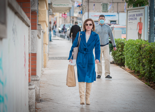 Fotografija 5 - Šibenčanke svojim ležernim kombinacijama još jednom pokazale besprijekoran stil