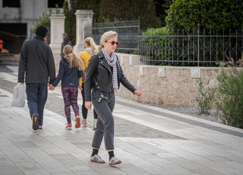 Fotografija 6 - Šibenčanke svojim ležernim kombinacijama još jednom pokazale besprijekoran stil