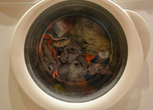 Stavljate li previše praška za rublje? Evo koliko je stvarno dovoljno