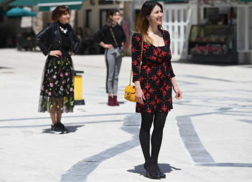 Šime Strikoman za novu Milenijsku fotografiju okupio vodičke Jelene