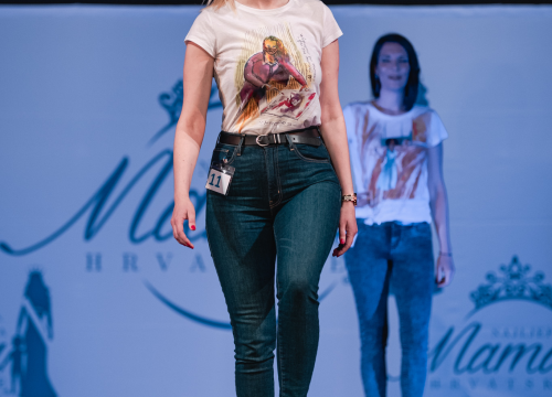 Fotografija 8 - U šibenskom kazalištu održan izbor za najljepšu mamu: Vedrana Halinčić Bakšić i Ljubica Bulić ponijele lente