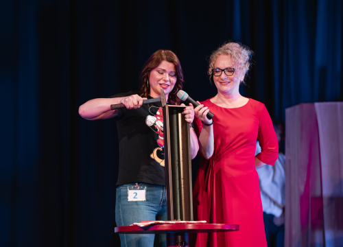 Fotografija 15 - U šibenskom kazalištu održan izbor za najljepšu mamu: Vedrana Halinčić Bakšić i Ljubica Bulić ponijele lente