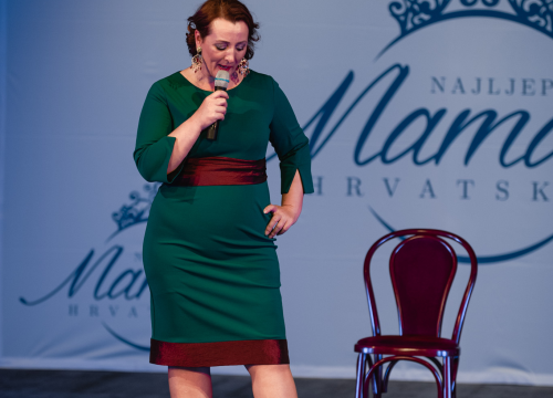 Fotografija 29 - U šibenskom kazalištu održan izbor za najljepšu mamu: Vedrana Halinčić Bakšić i Ljubica Bulić ponijele lente