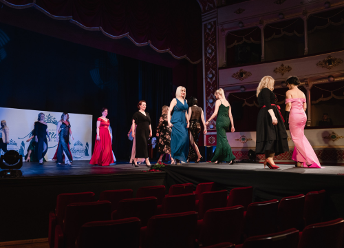 Fotografija 28 - U šibenskom kazalištu održan izbor za najljepšu mamu: Vedrana Halinčić Bakšić i Ljubica Bulić ponijele lente