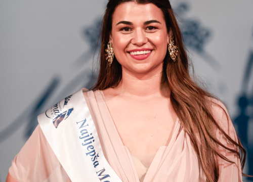 Fotografija 36 - U šibenskom kazalištu održan izbor za najljepšu mamu: Vedrana Halinčić Bakšić i Ljubica Bulić ponijele lente