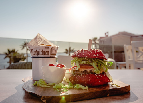 Fotografija 3 - Priuštite si prekrasne trenutke na prozračnoj terasi Pomalo Bistro & Bara u Žaboriću!