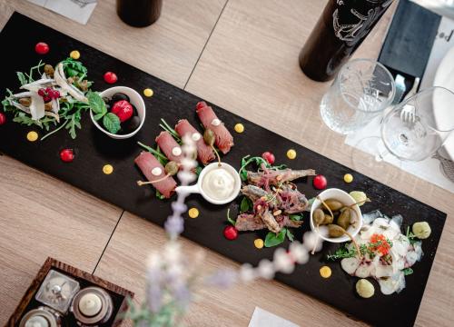 Fotografija 12 - Priuštite si prekrasne trenutke na prozračnoj terasi Pomalo Bistro & Bara u Žaboriću!