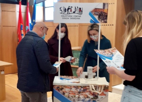 Provjerite raspored radionica Društvenog centra Grada Skradina!