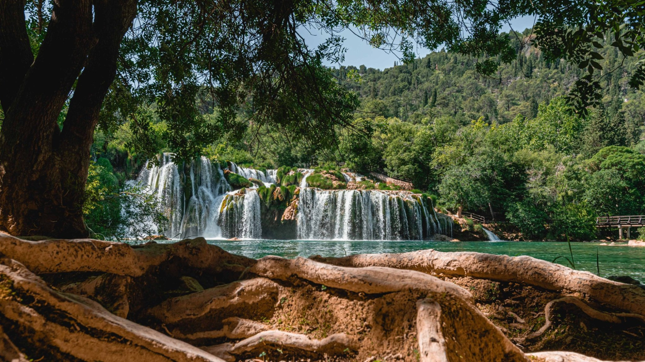 Majčin dan na Krki: Pronađite pitanja na stazi do Skradinskog buka i osvojite nagrade
