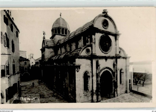 Fotografija 17 - Šibenska ljepotica na starim razglednicama: Pogledajte kako je nekad izgledao okoliš katedrale, sve je bilo drukčije