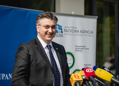 Plenković: Pandemija će proći kad se svi procijepe