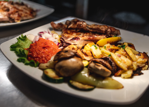 Fotografija 17 - Uživajte u najboljim jelima s roštilja u Antinom guštu!