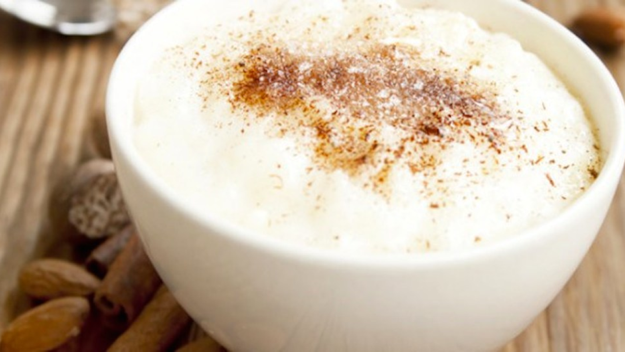 Mliječno savršenstvo: Recept za turski puding s bademima i kokosom