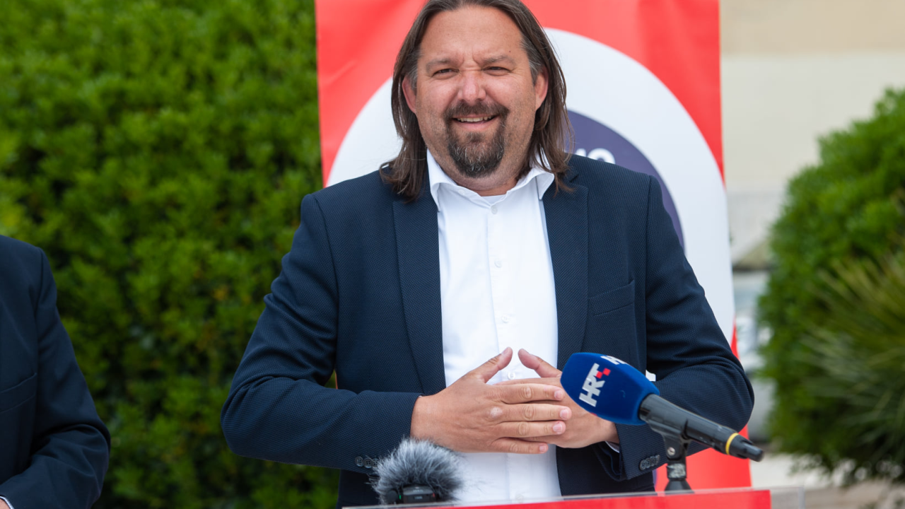 Tonči Restović: 'Ljudi biraju na temelju osjećaja i programa, a ja sam jedini s kojim mogu biti načisto'