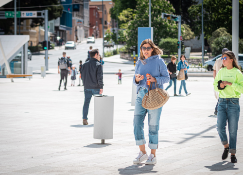 Fotografija 7 - Ovotjedne vladarice modnog đira pokazale kako se nose trendi pastelni komadi