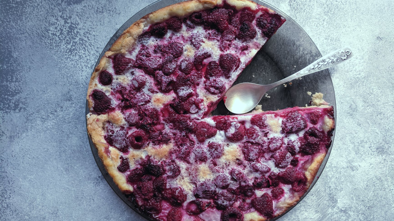 Odlična ideja da se zasladite: Prhka pita s malinama