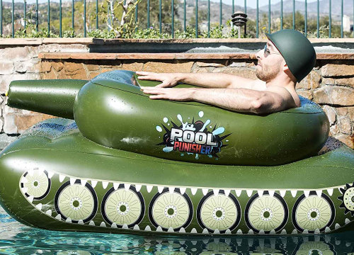 Zaboravite na roze ptičurine, na plaže stiže novi hit, a domet vodenog pištolja je 18 metara