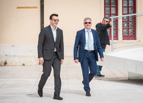 Fotografija 4 - Burić okupio ravnatelje i direktore: 'Danas je IN biti Šibenčanin i u Zagrebu i u Splitu i u svijetu'