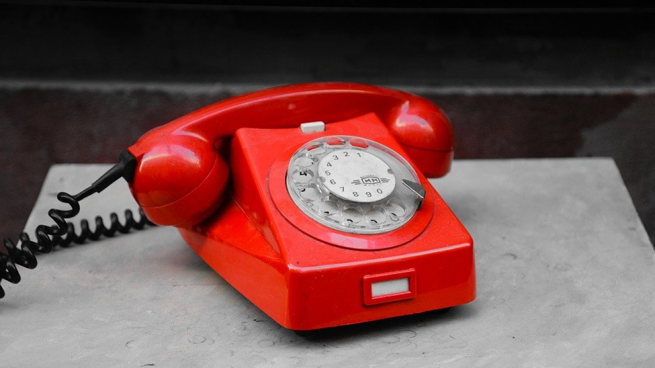 Muškarac uhićen jer je u mjesec dana 27.000 puta nazvao policiju