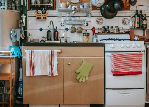 Otkrila odličan trik zašto staviti kuhinjsku krpu u perilicu nakon svakog pranja