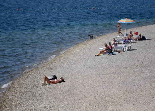 Stigli prvi Amerikanci, 30 tisuća Čeha već kupilo karte za Jadran