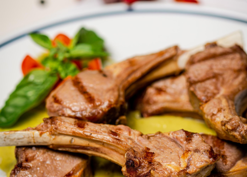 Fotografija 3 - The Pink Week u Bronzinu: Uz selekciju sireva časte vas Hvar Hills Pius roséom!