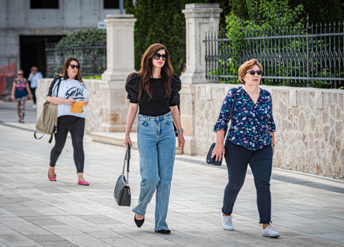 Fotografija 6 - Ovotjedne vladarice đira po gradu ponudit će vam pregršt outfit ideja za nadolazeće dane