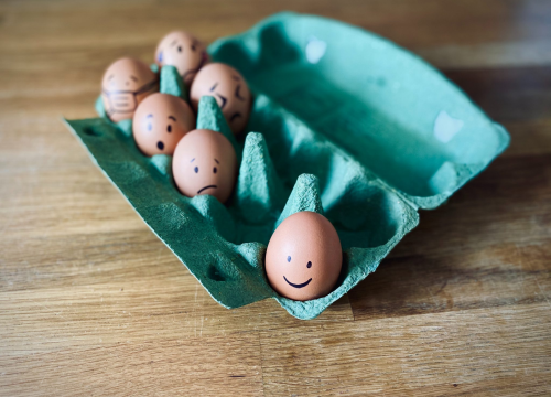 Kako provjeriti jesu li jaja još uvijek svježa?