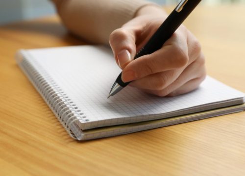 Pisanje nedominantnom rukom je dobra vježba za mozak